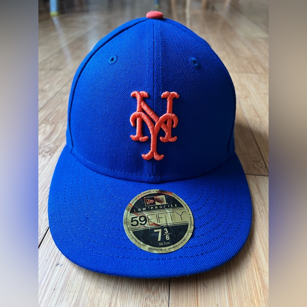 New York Mets low profile 59FIFTY fitted hat from New Era